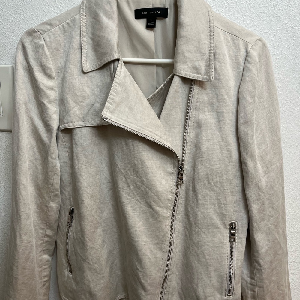 Ann Taylor Women's Beige Business Jacket